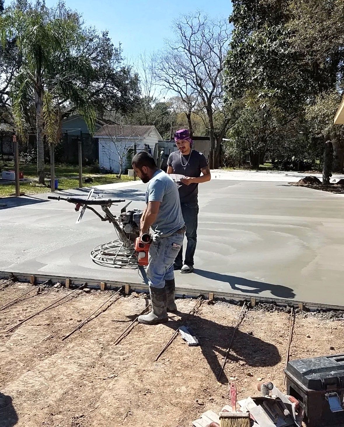 Power trowel slab finishing